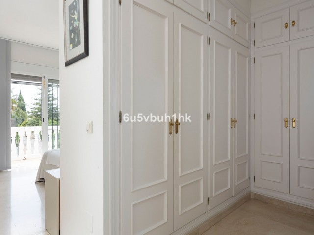 5 Bedrooms Villa in Sierrezuela