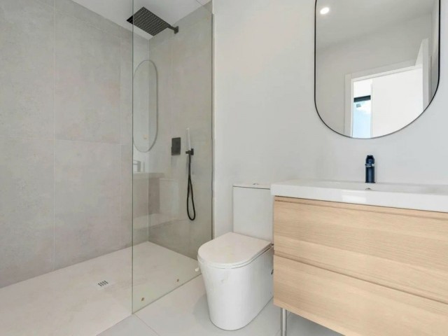 Villa con 3 Dormitorios  en Cerros del Aguila