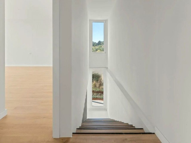 Villa con 3 Dormitorios  en Cerros del Aguila