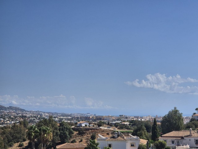 Villa con 3 Dormitorios  en Cerros del Aguila