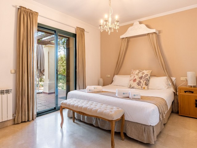 Apartamento con 3 Dormitorios  en Nueva Andalucía