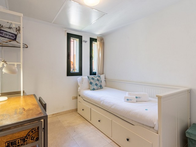 Apartamento con 3 Dormitorios  en Nueva Andalucía