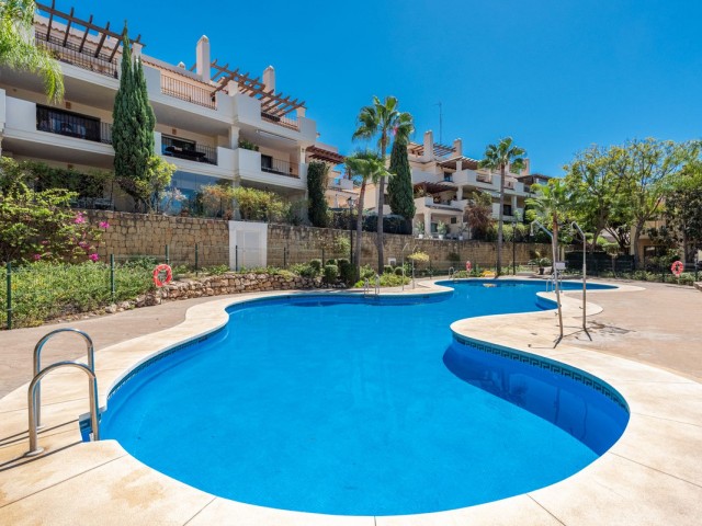 Apartamento con 3 Dormitorios  en Nueva Andalucía