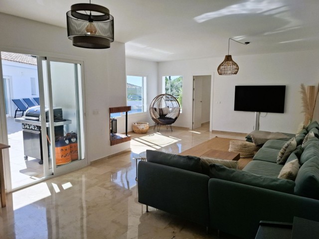 5 Bedrooms Villa in Mijas