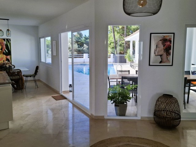 5 Bedrooms Villa in Mijas Costa