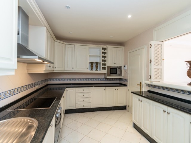 Penthouse avec 3 Chambres  à Marbella