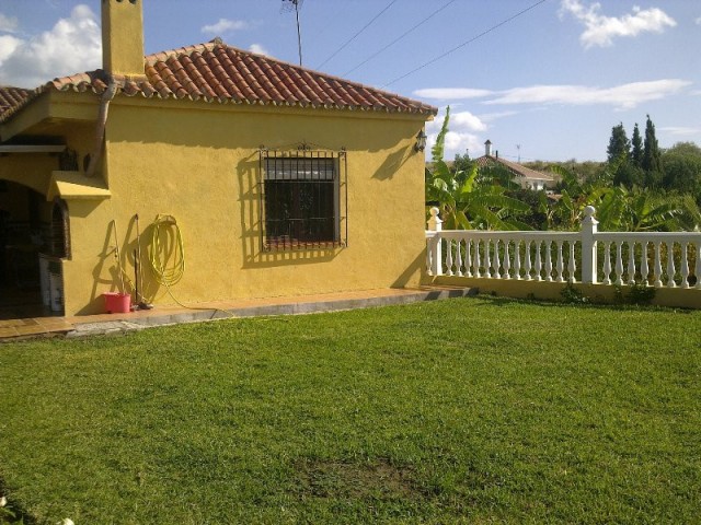 5 Makuuhuoneen Huvila Estepona