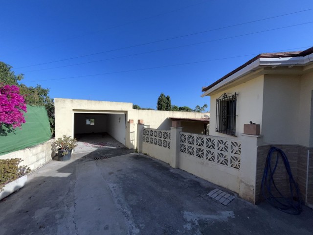 5 Makuuhuoneen Huvila Estepona