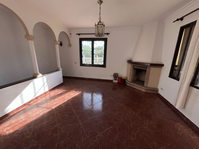 5 Makuuhuoneen Huvila Estepona