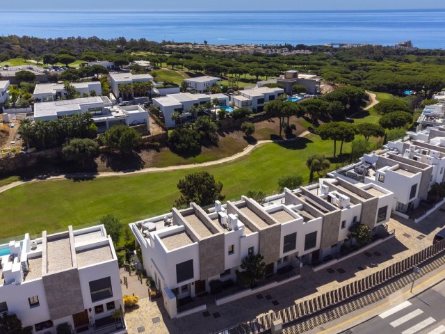 3 Soveroms Rekkehus i Cabopino