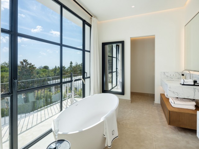 Villa con 6 Dormitorios  en The Golden Mile