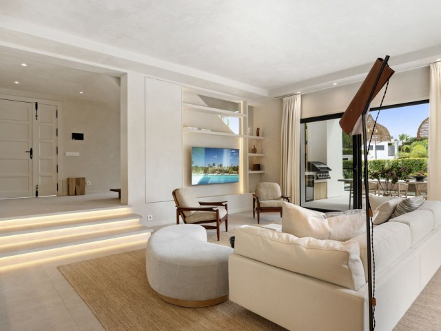 4 Bedrooms Villa in Benahavís