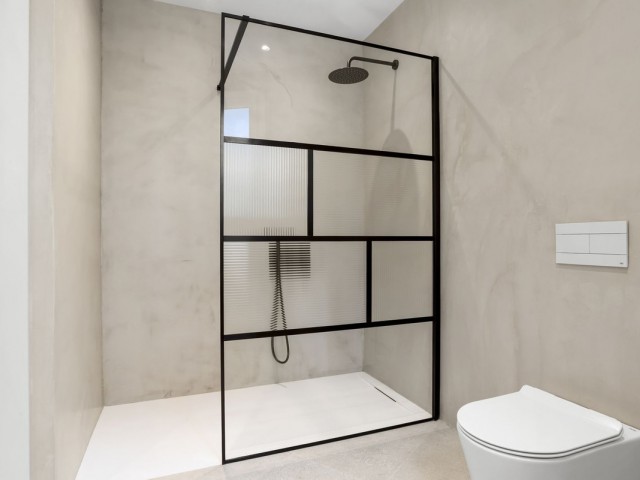 4 Bedrooms Villa in Benahavís