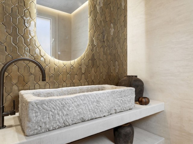 4 Bedrooms Villa in Benahavís