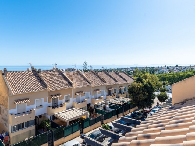 4 Bedrooms Townhouse in Marbella