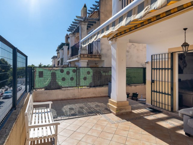 4 Bedrooms Townhouse in Marbella
