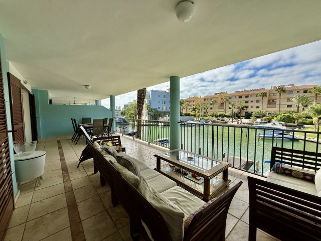 3 Bedrooms Apartment in Sotogrande Puerto