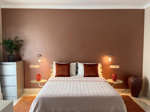Apartamento con 3 Dormitorios  en Málaga