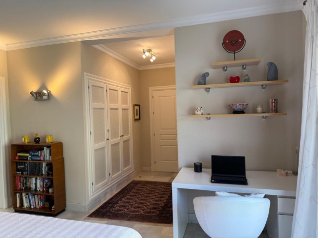 Apartamento con 3 Dormitorios  en Málaga