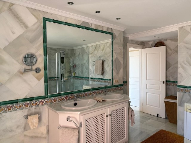 Apartamento con 3 Dormitorios  en Málaga