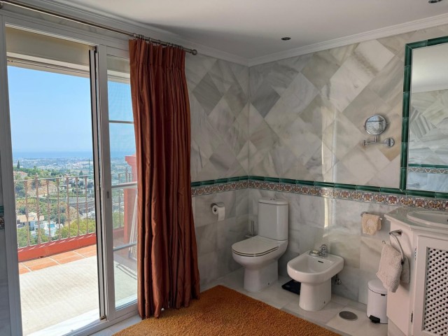 Apartamento con 3 Dormitorios  en Málaga