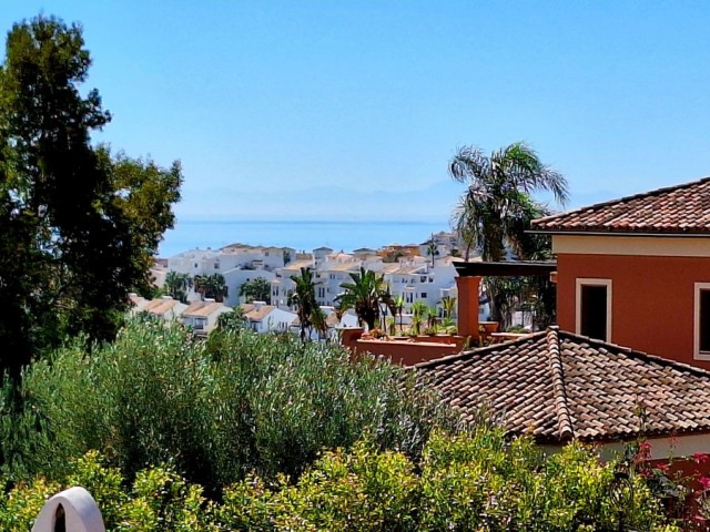 Townhouse, La Duquesa, R5162548