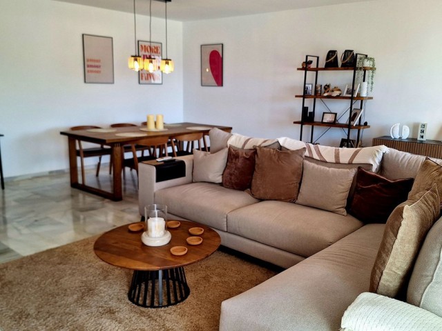 Townhouse, La Duquesa, R5162548