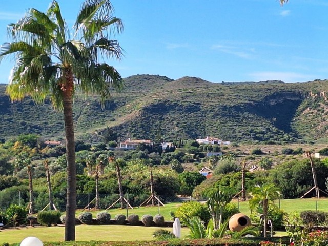 Townhouse, La Duquesa, R5162548