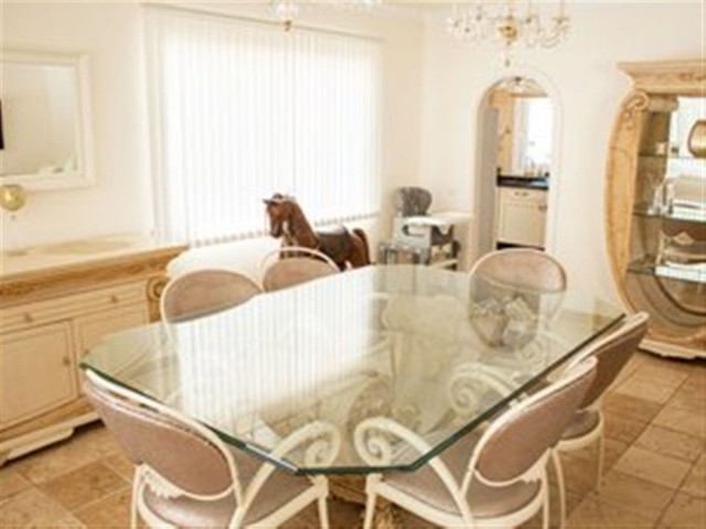 Villa avec 6 Chambres  à Benalmadena Costa