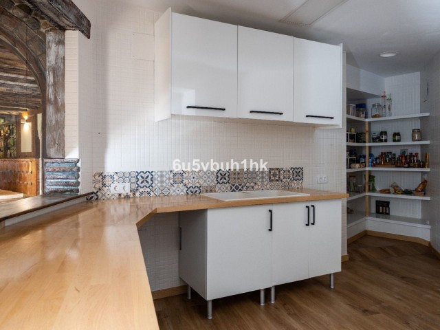 4 Bedrooms Villa in Mijas