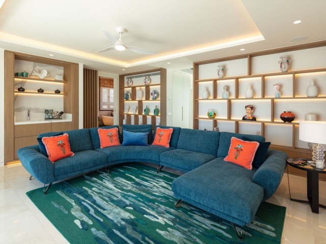 6 Bedrooms Apartment in Marbella