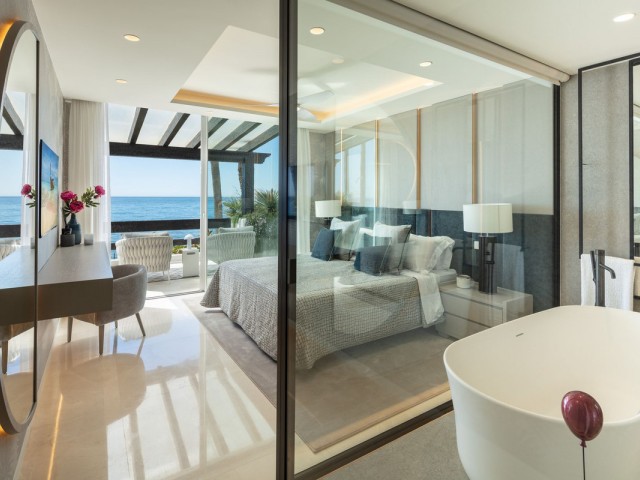6 Bedrooms Apartment in Marbella