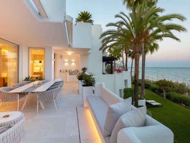 6 Bedrooms Apartment in Marbella