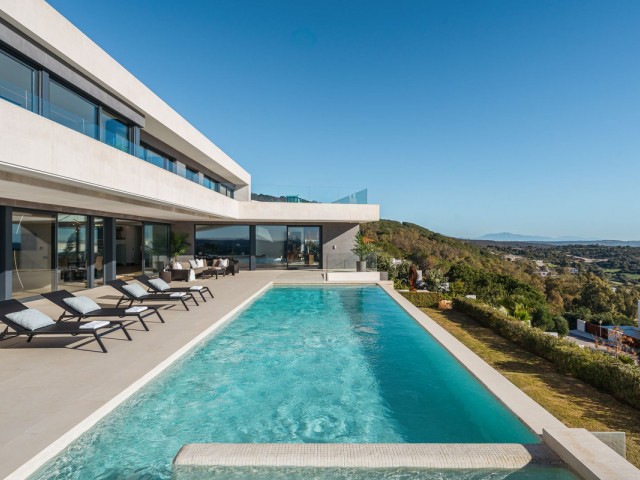 5 Bedrooms Villa in Sotogrande