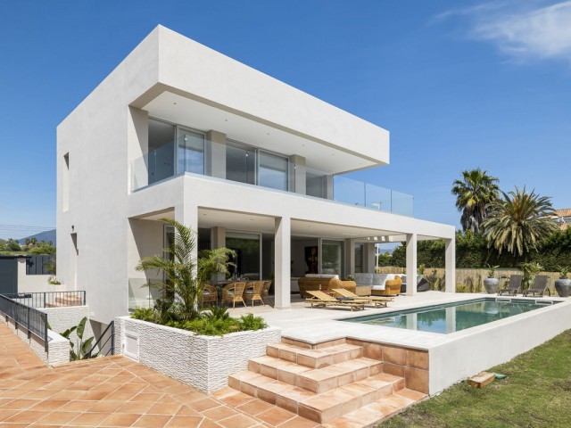 5 Bedrooms Villa in San Pedro de Alcántara