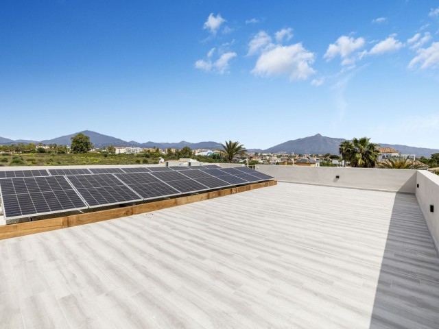5 Bedrooms Villa in San Pedro de Alcántara