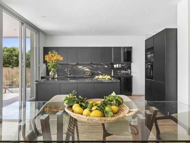 5 Bedrooms Villa in San Pedro de Alcántara