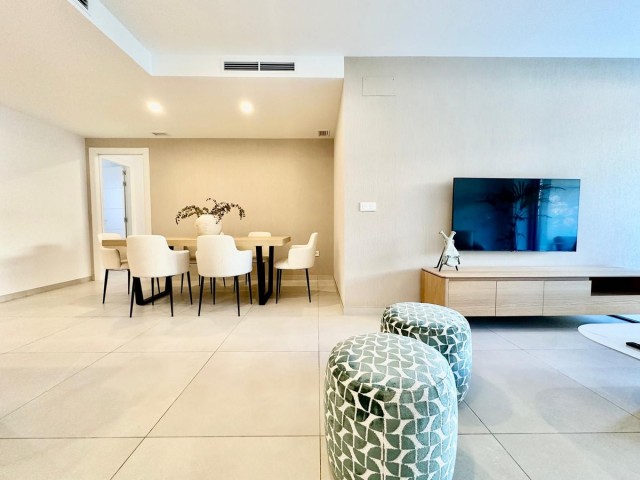 3 Bedrooms Apartment in Elviria