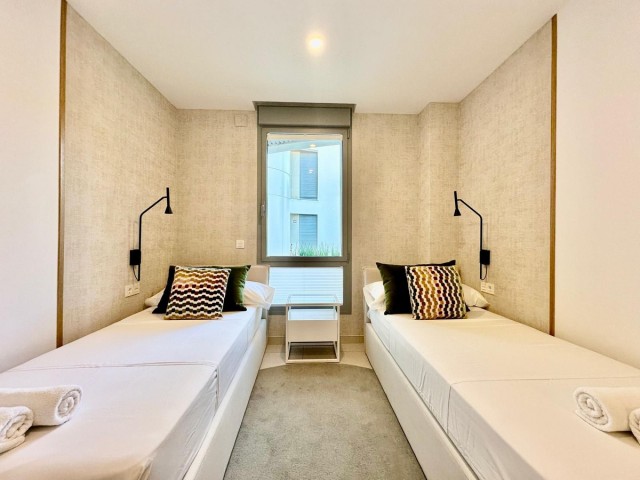 3 Bedrooms Apartment in Elviria