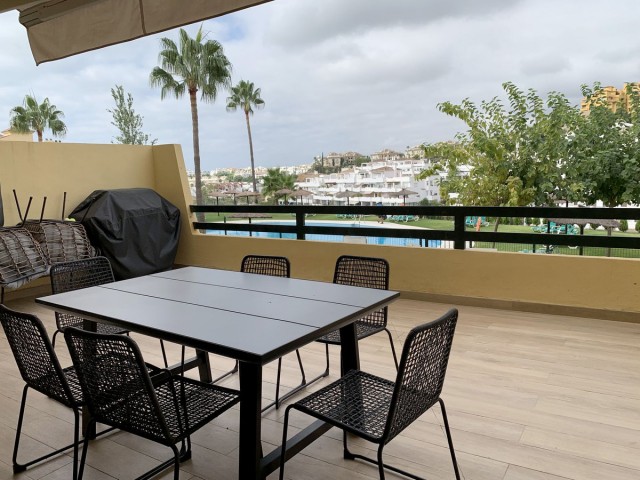 Apartamento con 2 Dormitorios  en Selwo