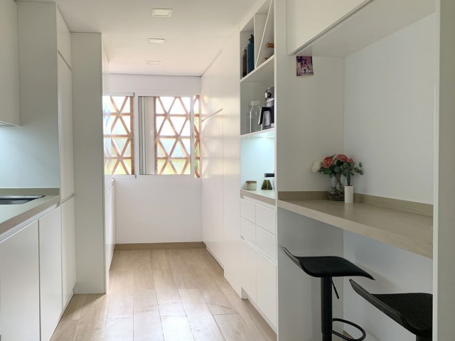 Apartamento con 2 Dormitorios  en Selwo