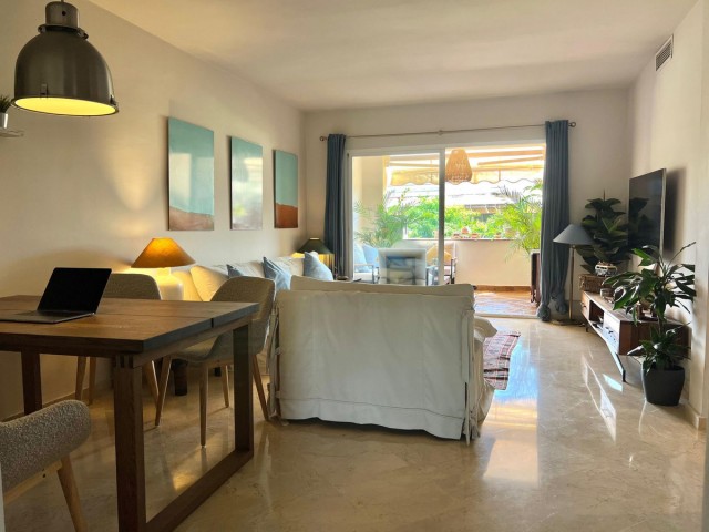 Apartamento, Guadalmina Alta, R5164147