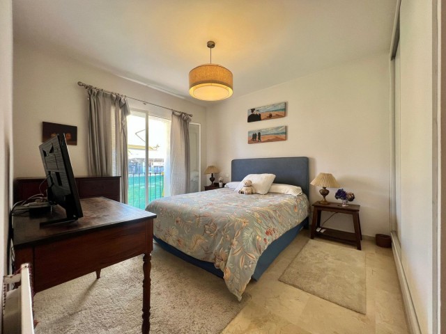 Apartamento con 2 Dormitorios  en Guadalmina Alta