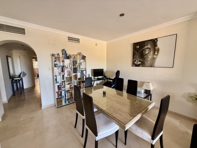 2 Sovrums Lägenhet i Elviria