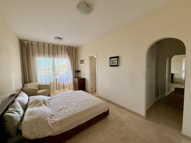 2 Sovrums Lägenhet i Elviria