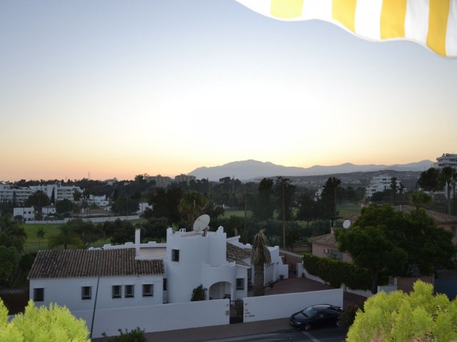 4 Soveroms Leilighet i Guadalmina Alta