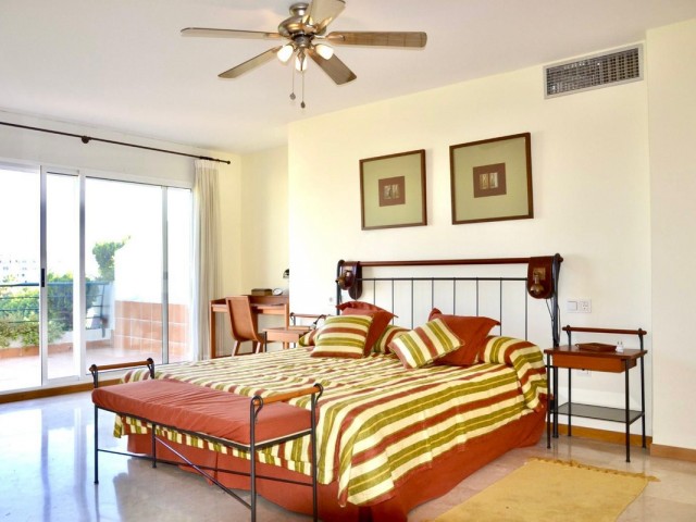 4 Soveroms Leilighet i Guadalmina Alta