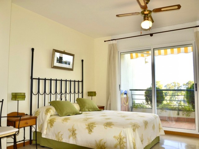 4 Soveroms Leilighet i Guadalmina Alta