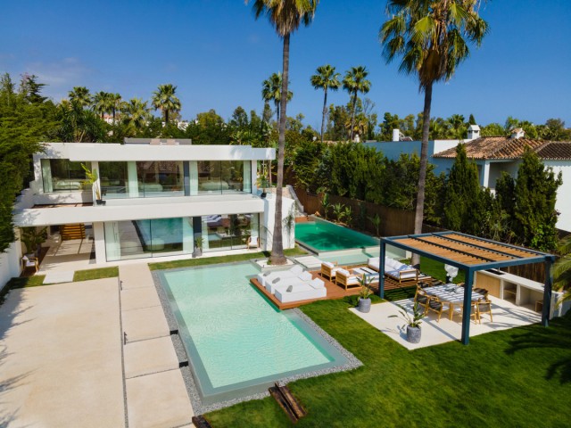 4 Soveroms Villa i Nueva Andalucía