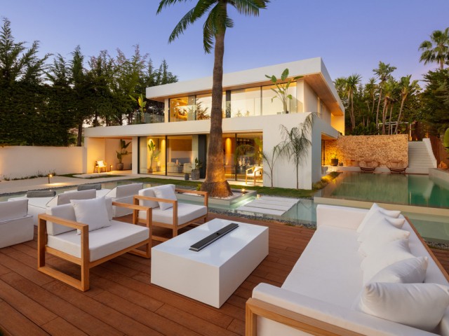 4 Soveroms Villa i Nueva Andalucía